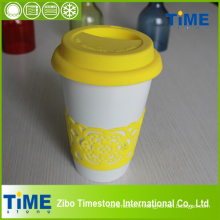 Tasse à café en céramique avec couvercle et bande de silicone